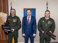 Нарешті в надійних руках: Зброю, відібрану МВС у ренегата Киви, отримали бойові офіцери Нацгвардії